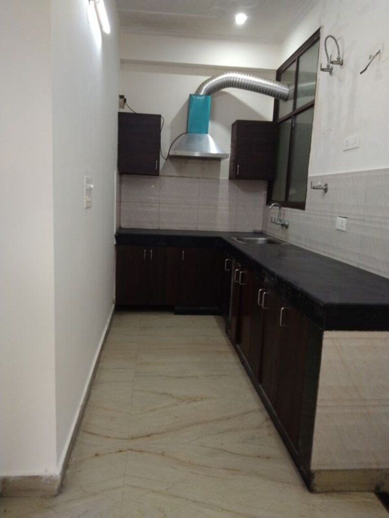 Kitchen, sector 23 1.5 Bedroom 500 Sq.Ft. Villa In Sector 23 Gurgaon 10596729