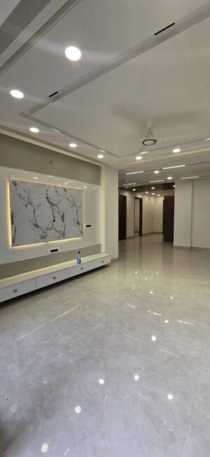 4 BHK Apartment For Rent in Ansal API Versalia, Sector 67a