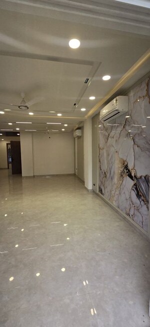 Living Room in 4 BHK Apartment at Ansal API Versalia, Sector 67a – for Rent