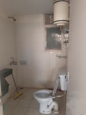 Bathroom in 2 BHK Apartment at Ansal Sushant Estate, Sector 52 – for Rent