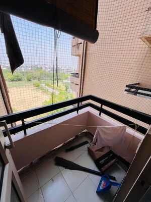 Team Area in 1 BHK Apartment at Ansal Sushant Estate, Sector 52 – for Rent