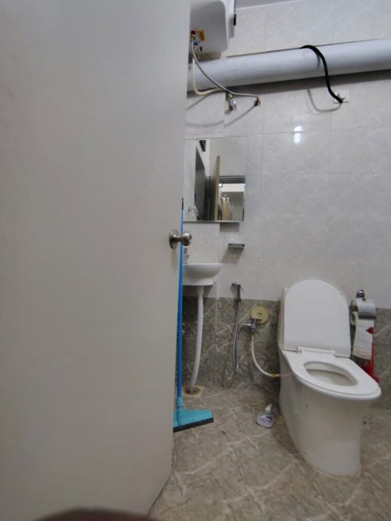 Bathroom, pimple nilakh 2 Bedroom 1800 Sq.Ft. Penthouse In Pimple Nilakh Pune 10596750