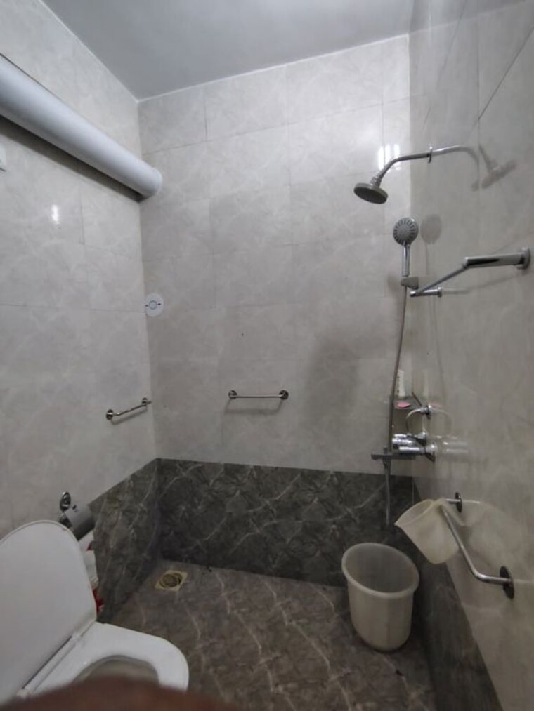 Bathroom, pimple nilakh 2 Bedroom 1800 Sq.Ft. Penthouse In Pimple Nilakh Pune 10596750