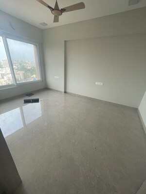 Room in 3 BHK Apartment at Gurukrupa Dhyanam, Versova – for Rent