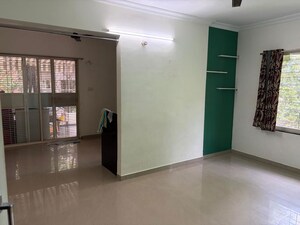 Room in 2 BHK Apartment at Balewadi – for Rent