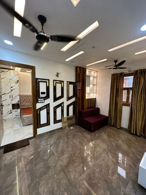 3 BHK Builder Floor For Rent in Uttam Nagar