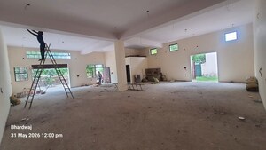 Parking in  Warehouse at Badshahpur – for Rent