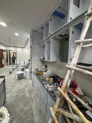 Balcony in 4 BHK Builder Floor at Rohini Sector 15 – for Sale