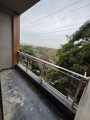 Balcony in 4 BHK Builder Floor at Rohini Sector 15 – for Sale