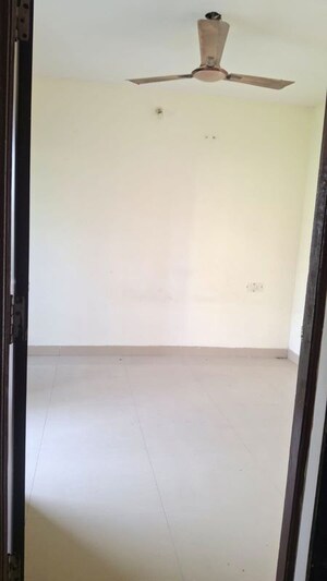 Room in 1 BHK Apartment at Globe Shiv Gauri, Ulwe Sector 21 – for Rent