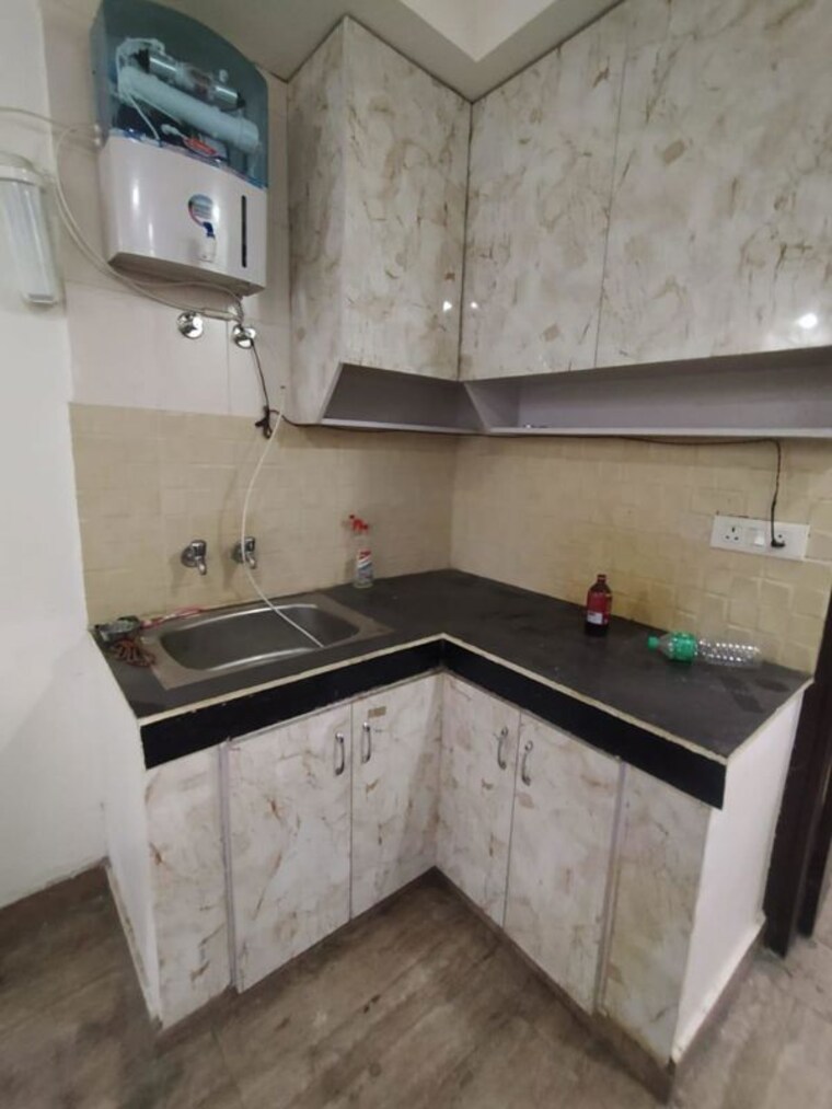Kitchen, khirki extension 2 Bedroom 1200 Sq.Ft. Builder Floor In Khirki Extension Delhi 10596934