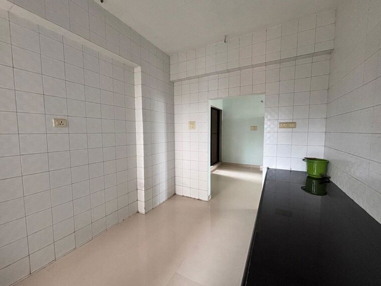 Bathroom, meera-tower 3 Bedroom 1600 Sq.Ft. Apartment In Andheri West Mumbai 10596943