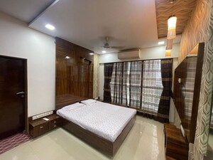 2.5 BHK Apartment For Rent in Rustomjee Elanza, Malad West