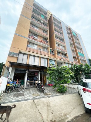  Shop – Exterior View View at Tragad - for Sale