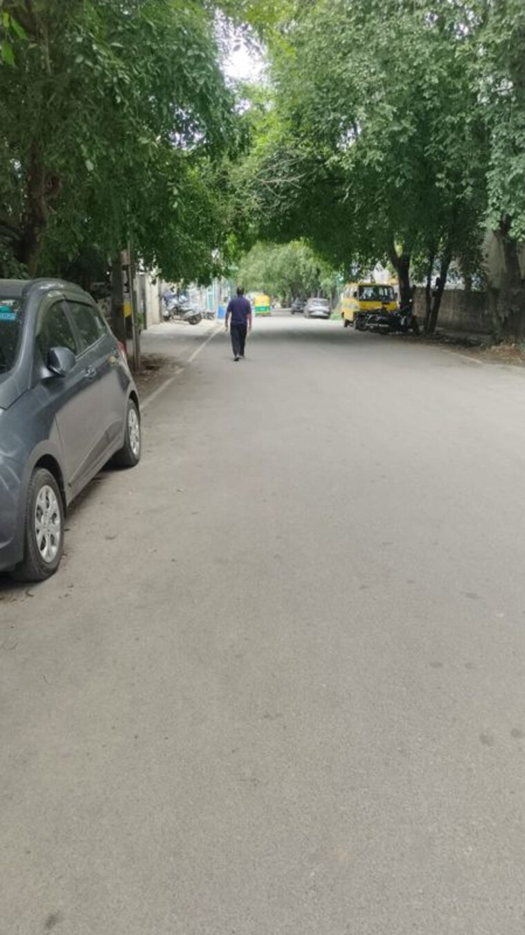  Parking, hosakerehalli Commercial Warehouse 1800 Sq.Ft. In Hosakerehalli Bangalore 10596930