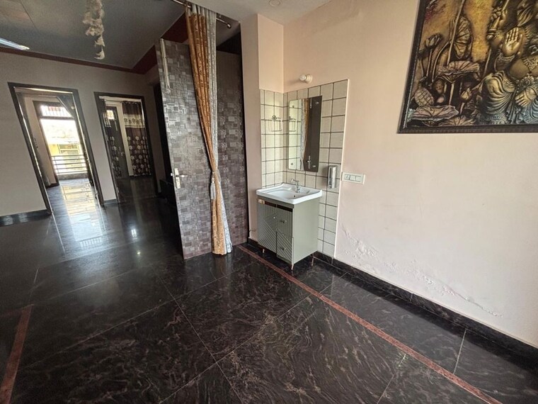 Balcony, south city 2 2 Bedroom 150 Sq.Yd. Builder Floor In South City 2 Gurgaon 10592454
