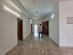 Room in 4 BHK Builder Floor at SS Linden, Sector 84 – for Rent