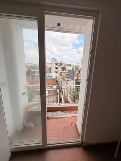 1 BHK Builder Floor For Rent in Saket