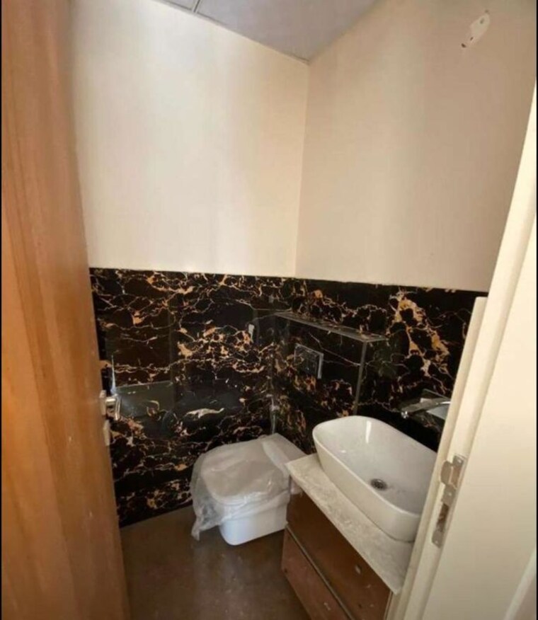 Bathroom, the-ananta-aspire 3 Bedroom 2590 Sq.Ft. Apartment In Utrathiya Zirakpur 10597092