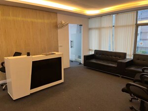 Room in  Office Space at Sector 63 – for Rent