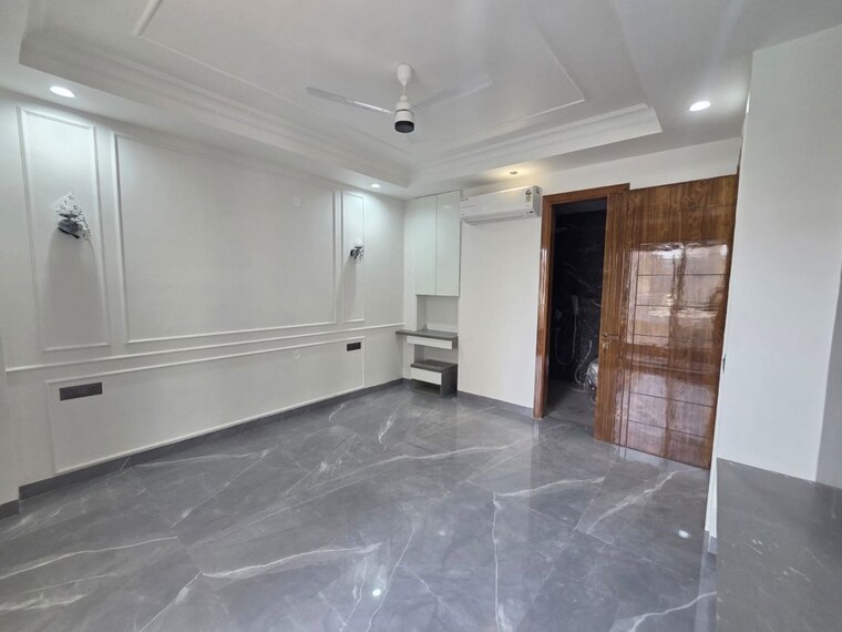 Room, sector 10 4 Bedroom 263 Sq.Yd. Builder Floor In Sector 10 Gurgaon 10597121
