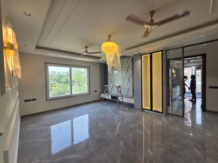 Room, sector 10 4 Bedroom 263 Sq.Yd. Builder Floor In Sector 10 Gurgaon 10597121