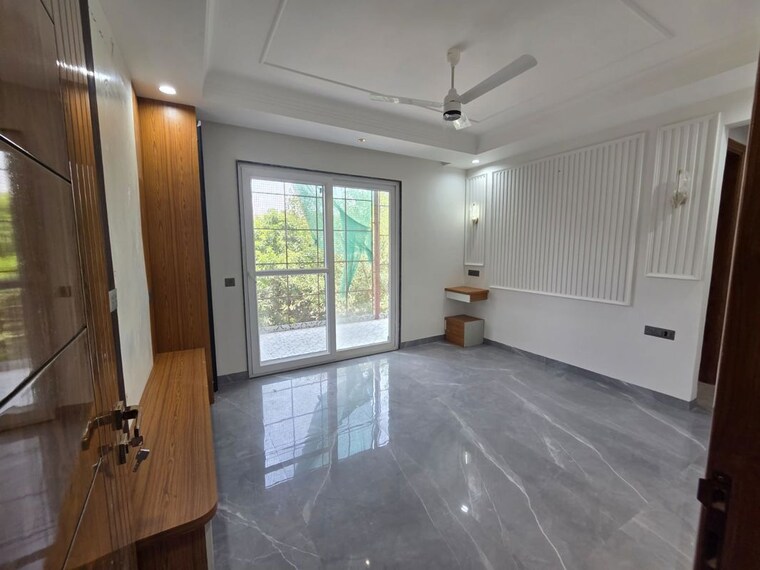 Room, sector 10 4 Bedroom 263 Sq.Yd. Builder Floor In Sector 10 Gurgaon 10597121