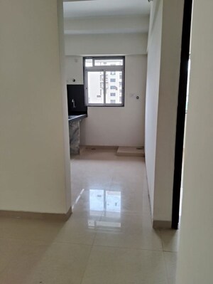Room in 1 BHK Apartment at Sanghvi Evana, Worli – for Rent
