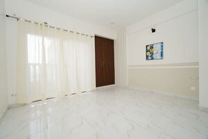 Building Lobby in 3.5 BHK Apartment at Purvanchal Royal City, Chi V Greater Noida – for Sale