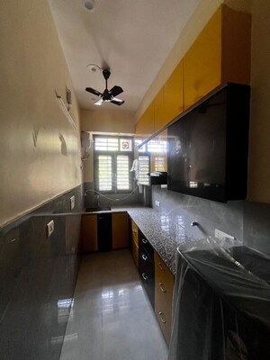 Kitchen in 2 BHK Builder Floor at Sector 42 – for Rent