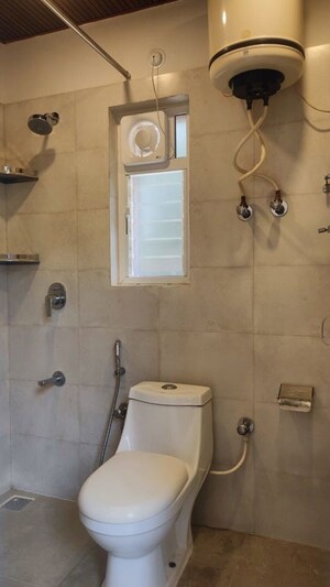 Bathroom in 3 BHK Apartment at Kings Crest, Jayamahal – for Rent