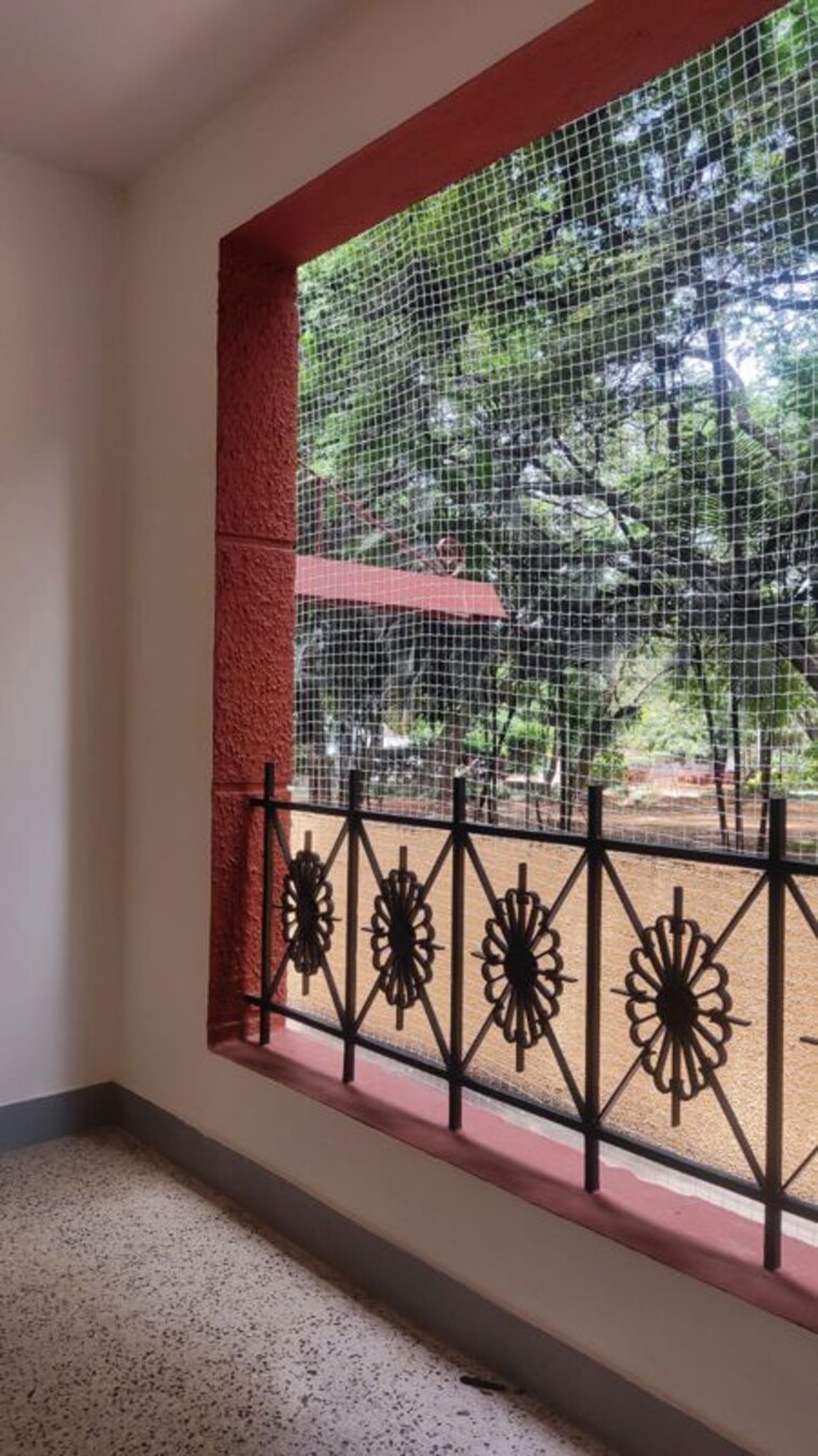 Balcony, kings-crest 3 Bedroom 1200 Sq.Ft. Apartment In Jayamahal Bangalore 10597060