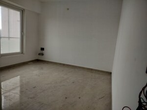 Room in 4 BHK Apartment at ND Palai Towers, Goregaon West – for Rent