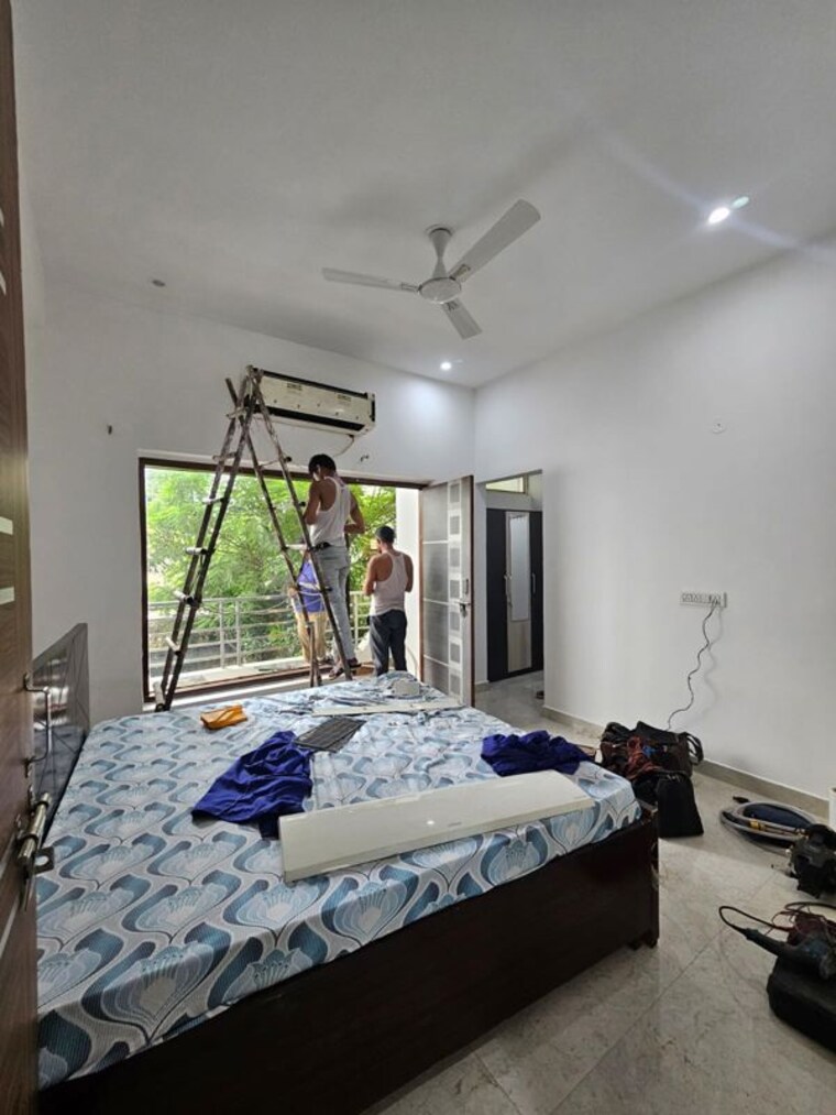 Bedroom, sector 57 2 Bedroom 1200 Sq.Ft. Builder Floor In Sector 57 Gurgaon 10597192