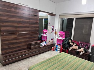 Bedroom in 3 BHK Apartment at Kakade Residency, Warje – for Rent