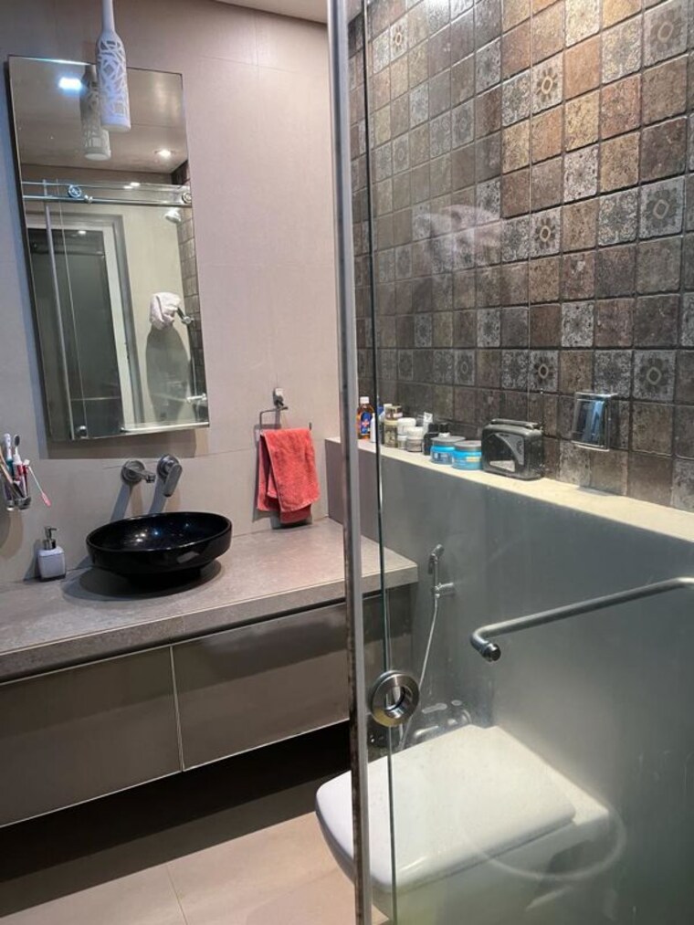 Bathroom, kakade-residency 3 Bedroom 1325 Sq.Ft. Apartment In Warje Pune 10597156