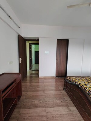 Room in 3 BHK Apartment at Kolte Patil Ivy Apartments, Wagholi – for Rent