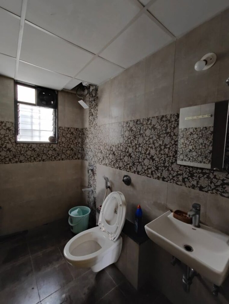 Bathroom, kolte-patil-ivy-apartments 3 Bedroom 1400 Sq.Ft. Apartment In Wagholi Pune 10597188