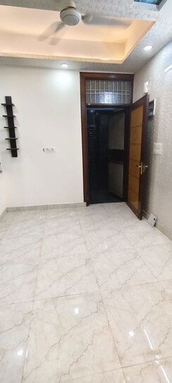 1 BHK Builder Floor For Rent in Maya Homes
