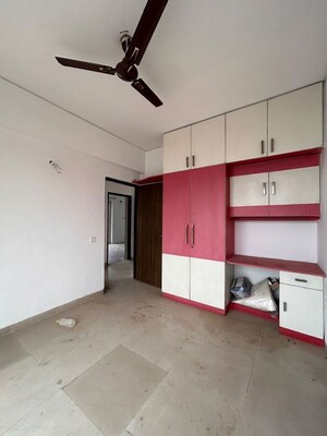 Room in 3 BHK Apartment at Puri Pranayam, Sector 82 – for Rent