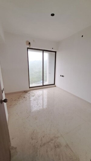 Room in 2 BHK Apartment at USD Unique Vistas, Manpada – for Rent