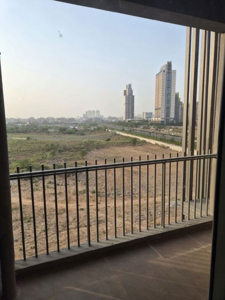 Balcony, smart-world-orchard 3 Bedroom 1712 Sq.Ft. Apartment In Sector 61 Gurgaon 10597252