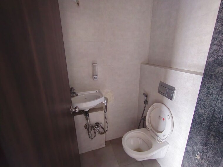 Bathroom, lodha-casa-viva 1 Bedroom 350 Sq.Ft. Apartment In Majiwada Thane 10597254