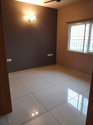 Room in 3 BHK Apartment at Meridian Park At The Prestige City, Sarjapur Road – for Rent