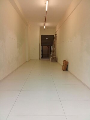 Room in  Shop at Lashkaria Indrasukh, Andheri West – for Rent