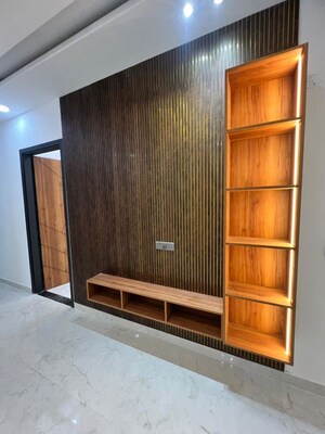Room in 3 BHK Builder Floor at Ultima 107, Sector 104 – for Sale