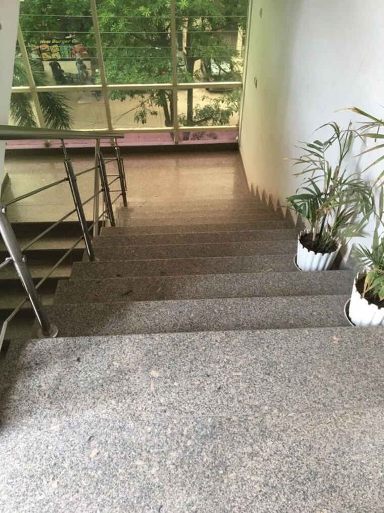 Gym, sector 63 Commercial Warehouse 1000 Sq.Ft. In Sector 63 Noida 10597239