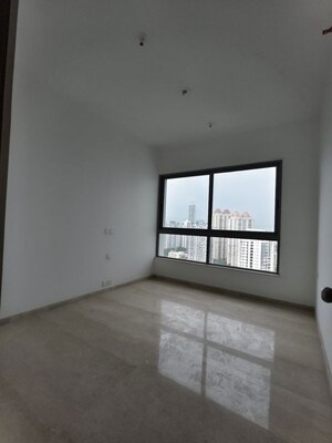 Room in 3 BHK Apartment at Kalpataru Immensa, Kolshet Road – for Sale