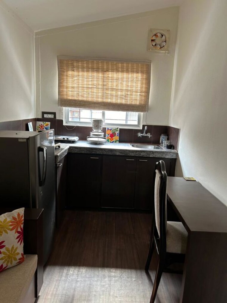Kitchen, defence colony Studio 350 Sq.Ft. Apartment In Defence Colony Delhi 10597295