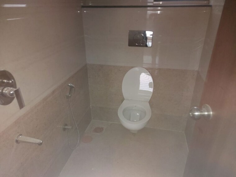 Bathroom, vardhaman-moonstone 2 Bedroom 1000 Sq.Ft. Apartment In Tathawade Pune 10575851